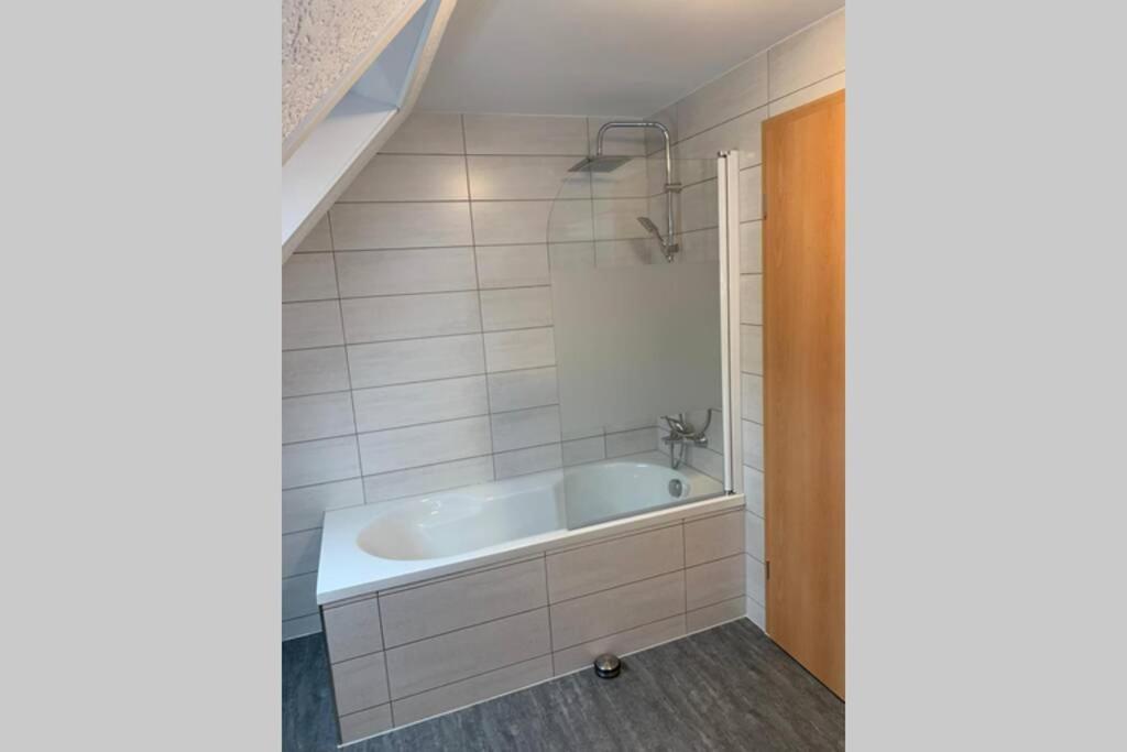 Bgi Wohnung Лар Экстерьер фото